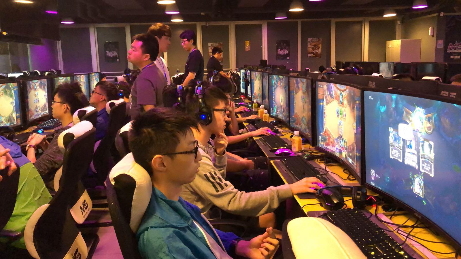 体育残奥会：“无臂泳王”郑涛成为四金王